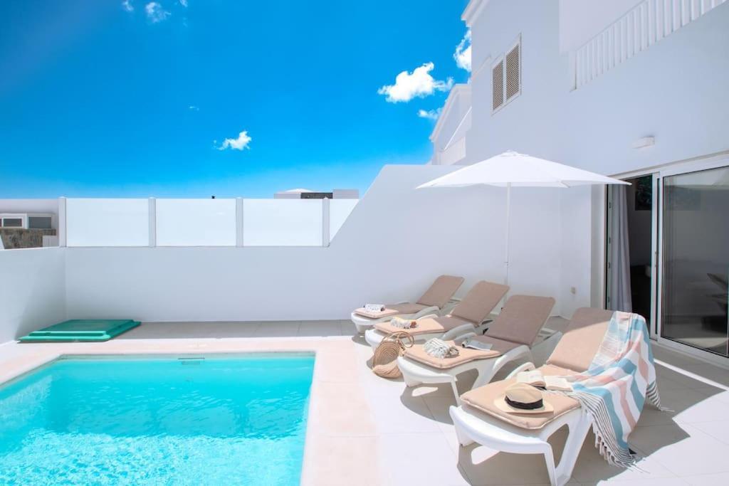 Casa Lolalo - Modern Villa With Pool, 15Min Walk To Marina Rubicon Плая Бланка Екстериор снимка